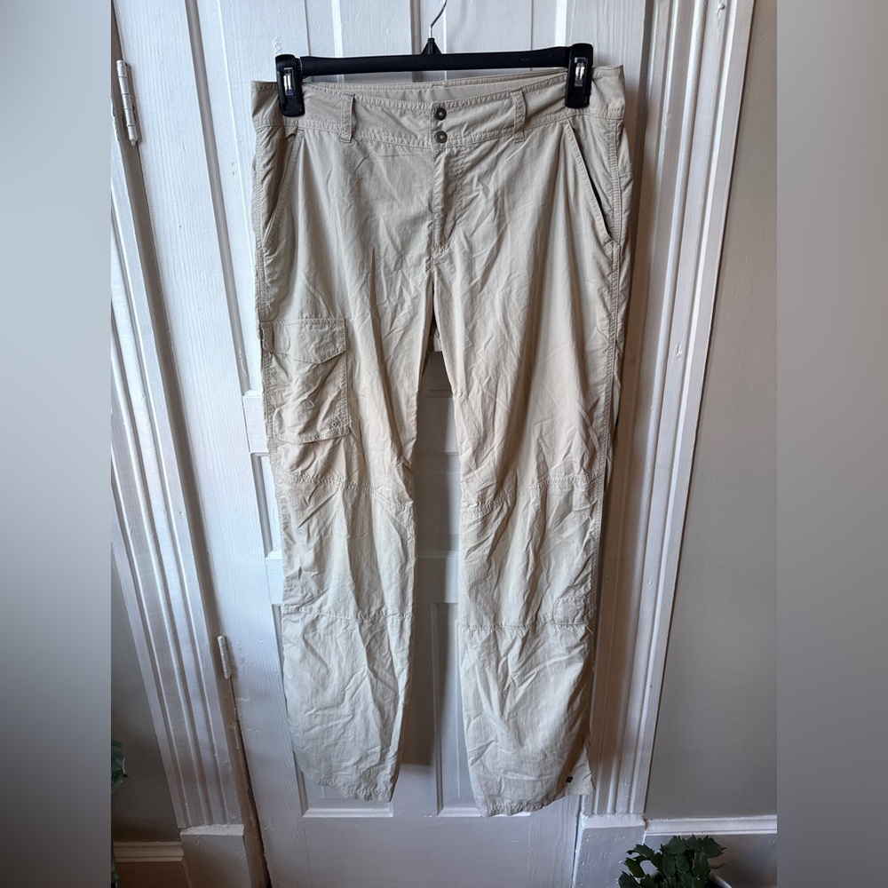 Columbia Sportswear Women’s Light Tan Cargo Pants Size 12, Outdoor, Hiking, Camp